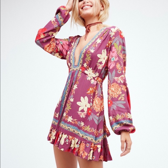 🌸💕Free People Ruffled Hem Mini dress 🌸 - Picture 3 of 6