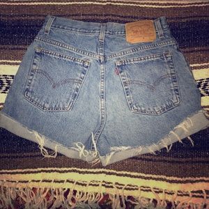🌸Vintage Levi's High Waisted Shorts🌸