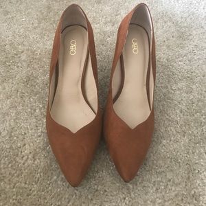 Brown Suede Like pumps