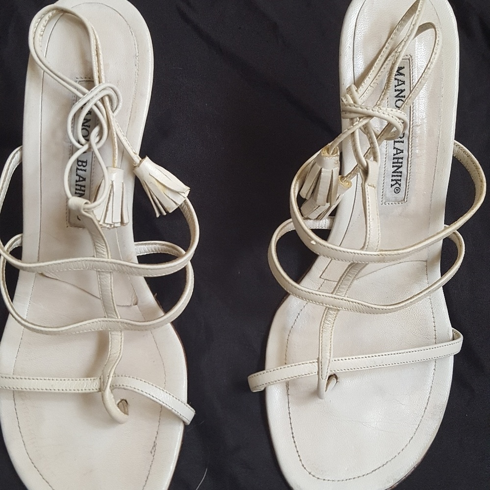 Manolo Blahnik white tassel tie heels