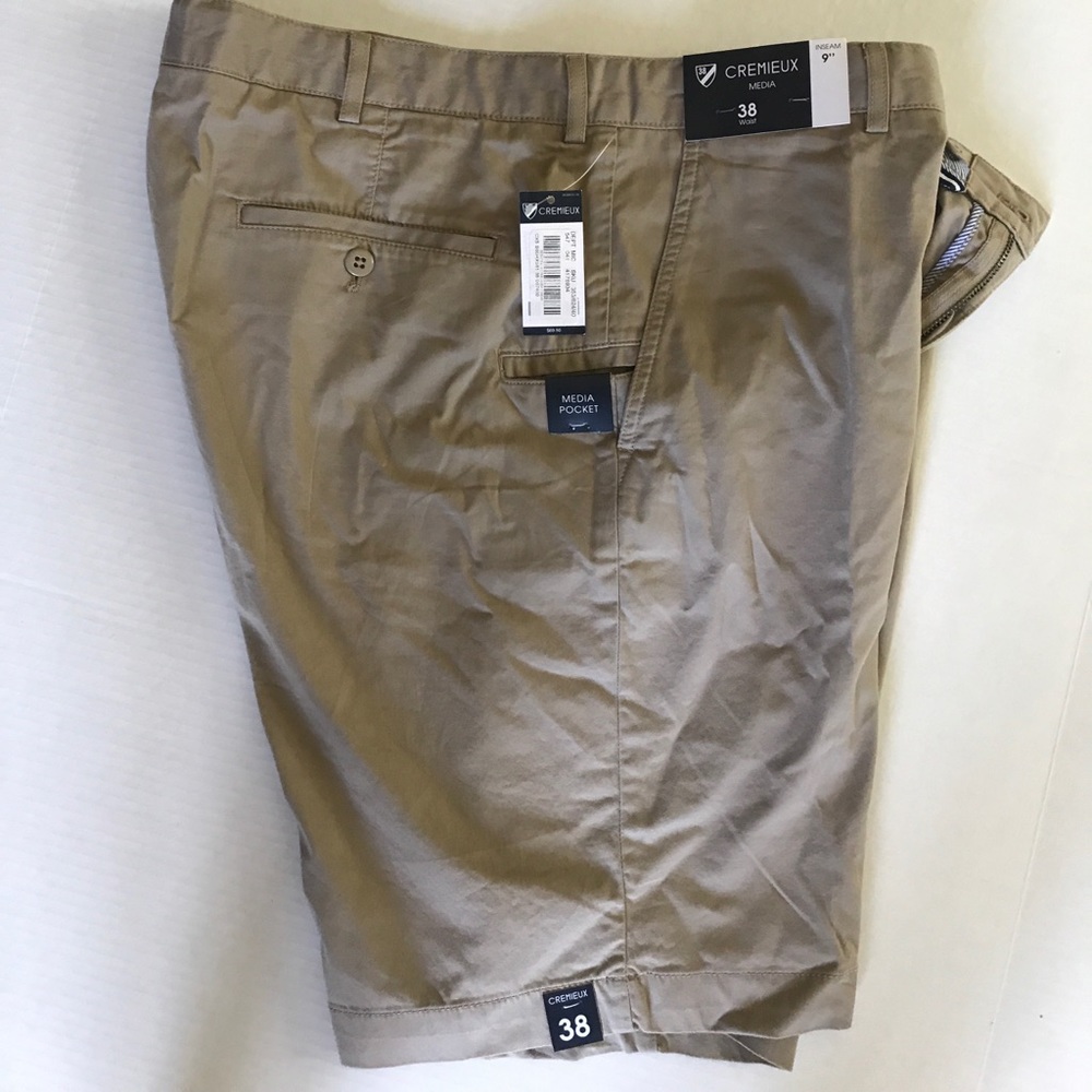 NWT men's tan shorts.