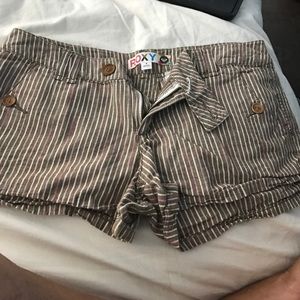 Roxy shorts