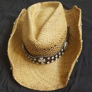 Bullhide M cowgirl hat