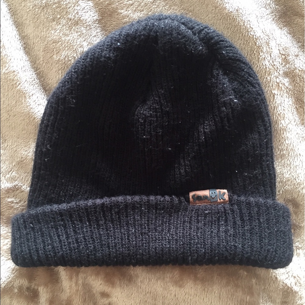 Sanuk Black Beanie