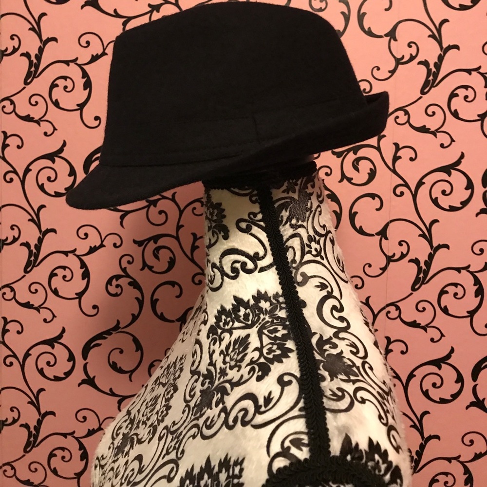 ⚫️ Cute Plain Black Fedora ⚫️