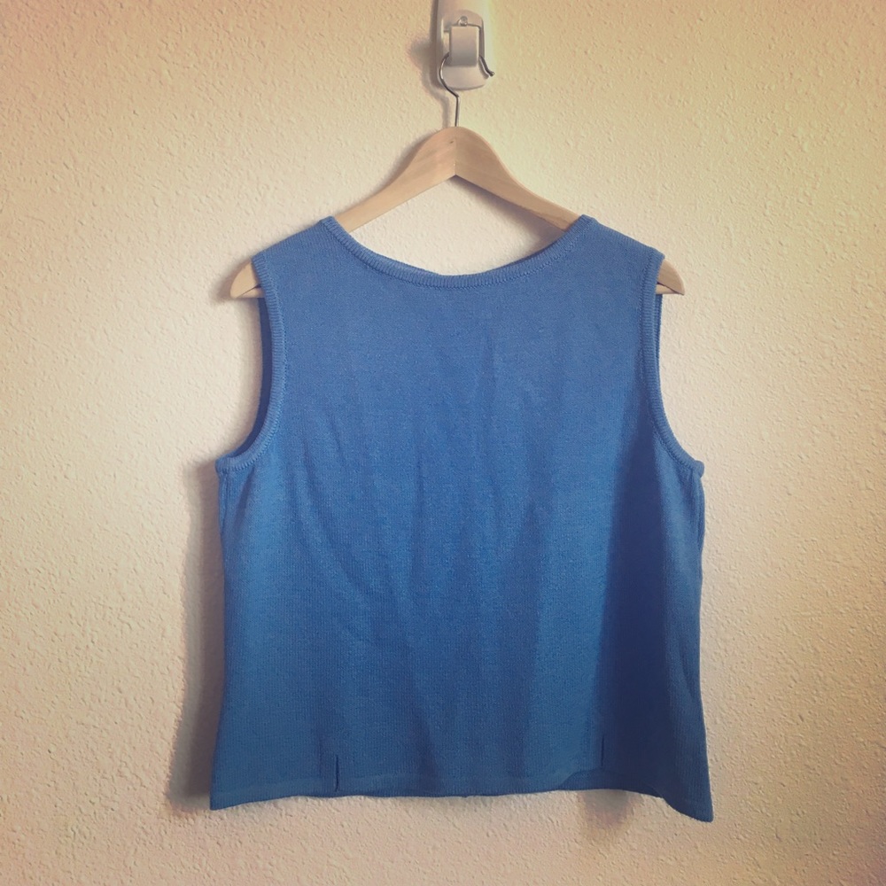 St John blue sleeveless sweater top