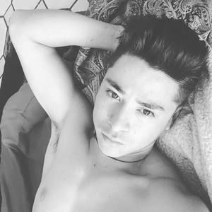 Meet your Posher, Gilberto