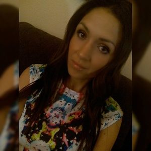 Meet your Posher, Laura