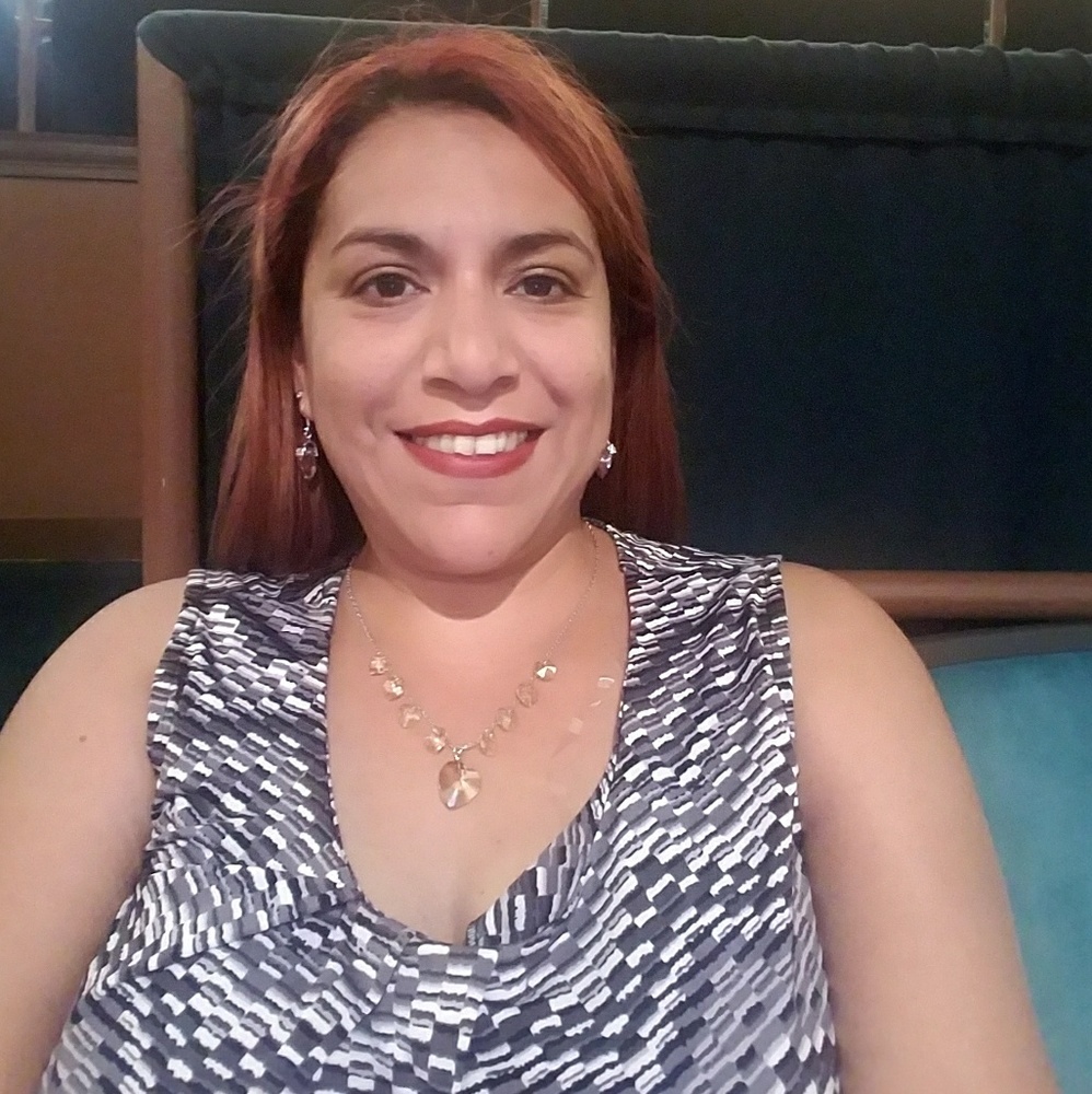 Meet your Posher, Sandra