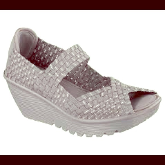 skechers stretch weave