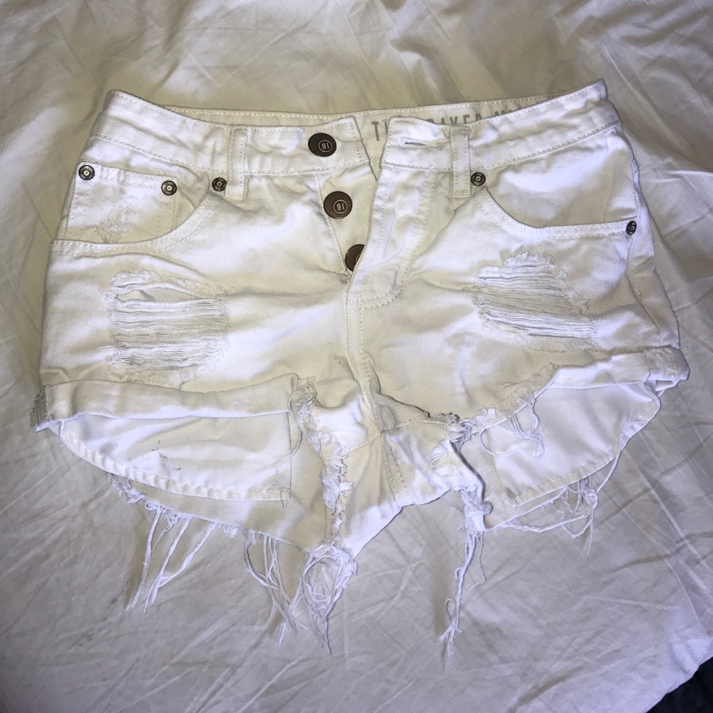 Cotton On Frayed Mid Rise Shorts