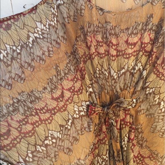 Willow & Clay Sheer Boho top with Flare Sleeves - Picture 3 of 7