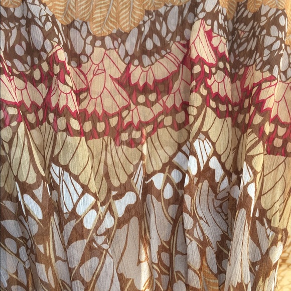 Willow & Clay Sheer Boho top with Flare Sleeves - Picture 4 of 7