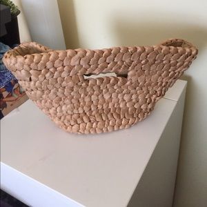 Simply Vera straw purse