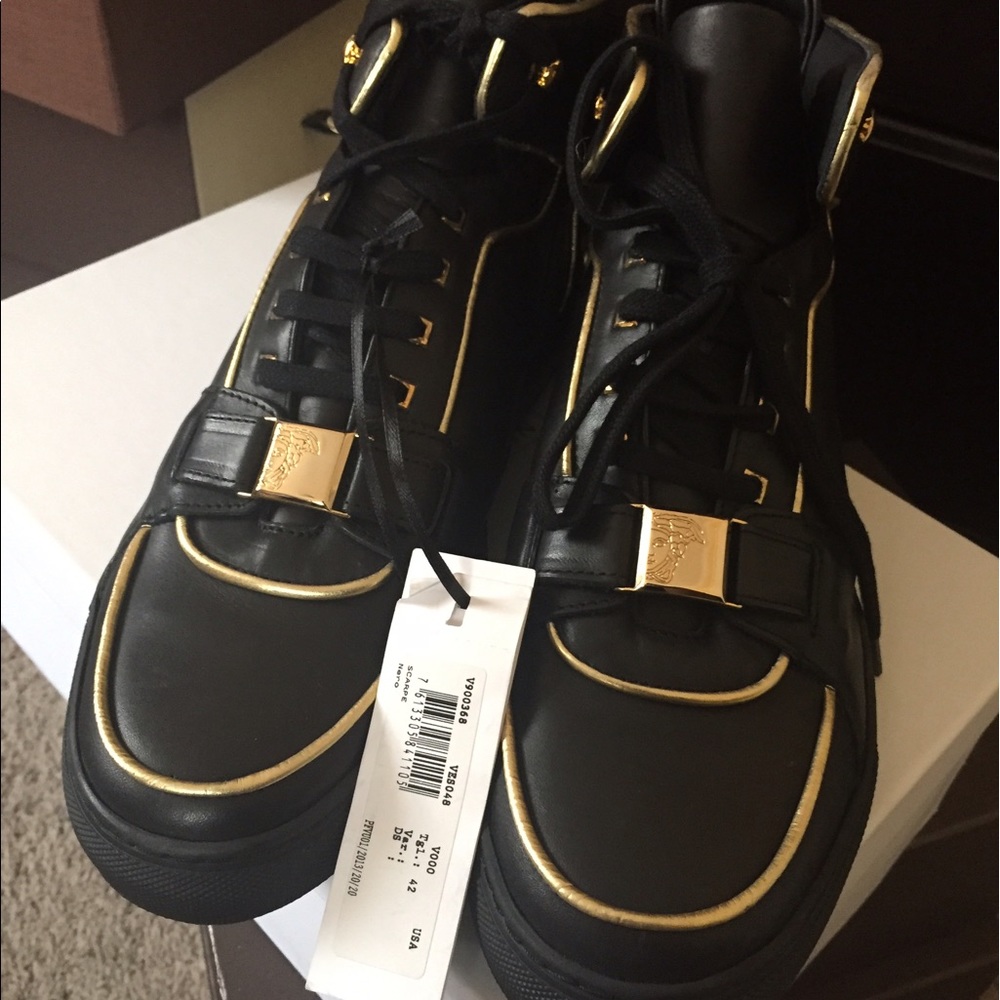 Versace High top Sneakers