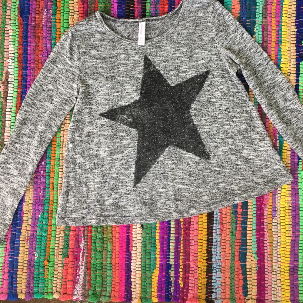 ❣️FINAL❣️EUC girls sparkly sweater