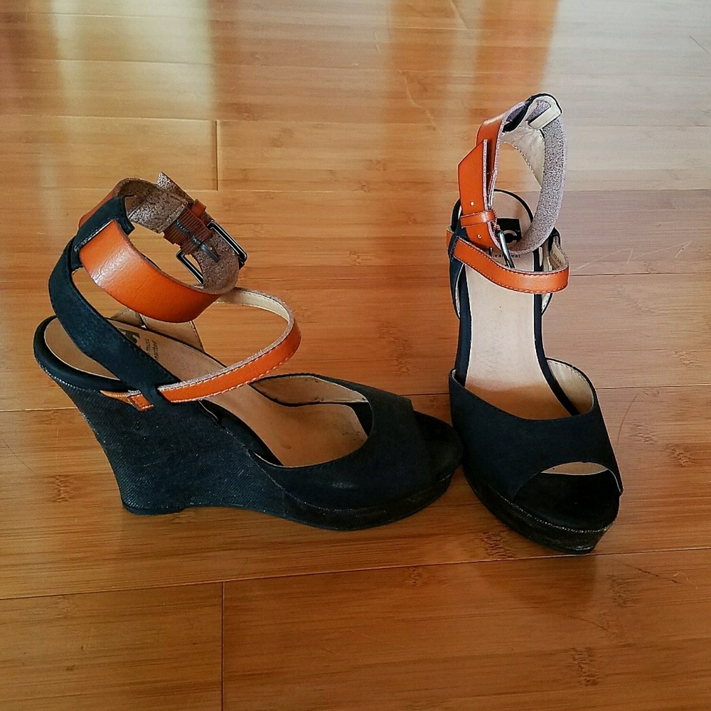 Black wedges with brown leather straps