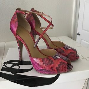Hidden platform sandals