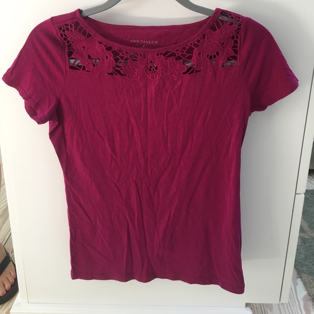 Women's Ann Taylor t shirt