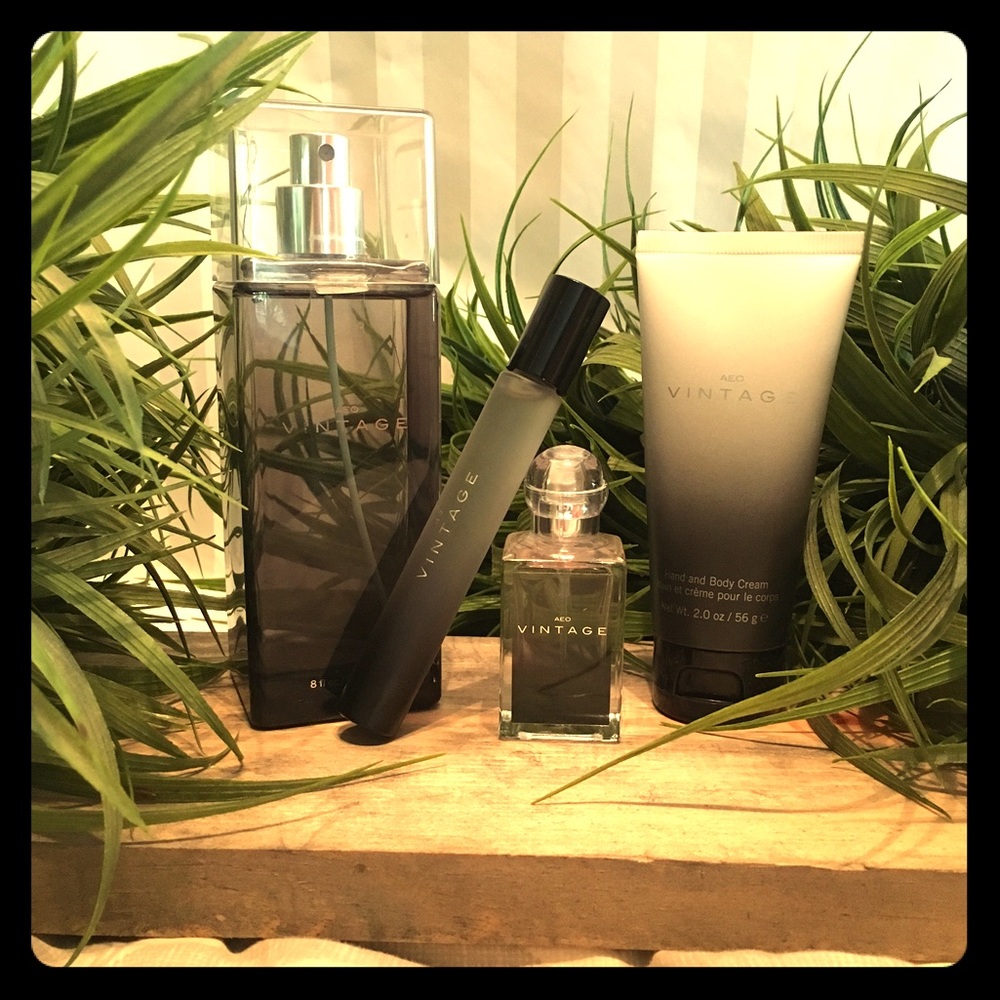 AEO Vintage Perfume Set!