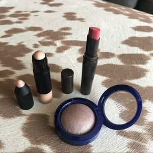 Highlighter and Lipstick Bundle