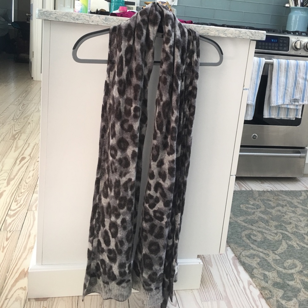 Banana republic scarf