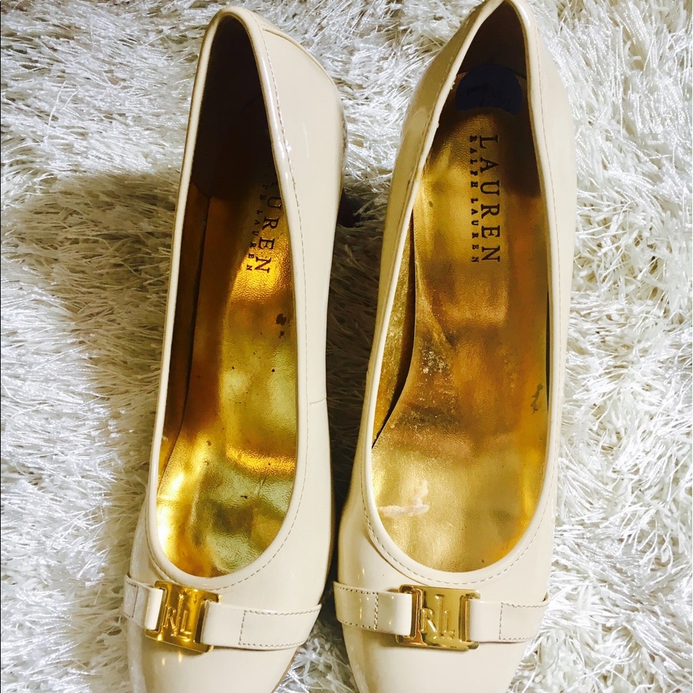 Nice Ralph Lauren heels, cream / off white