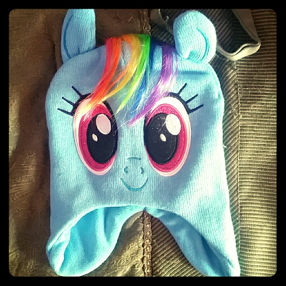 My Little Pony Rainbow Dash Beanie
