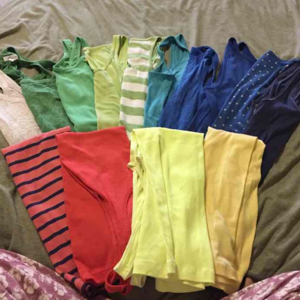 Tank top bundle (14)?
