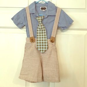 Infant gingham outfit w clip on tie