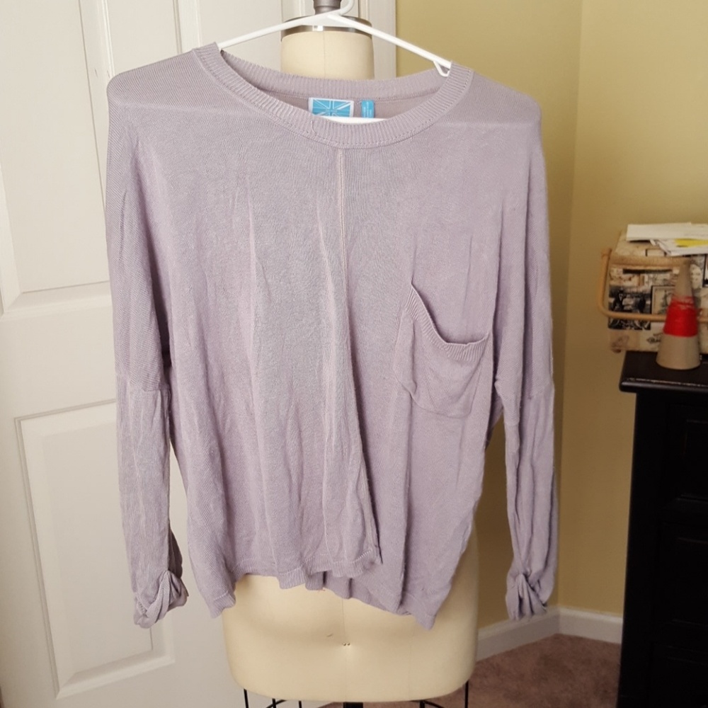 Grey knit top