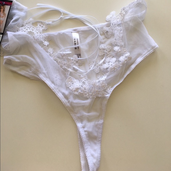 Oh La la Cheri Snowflake Appliqué panty - Picture 4 of 5
