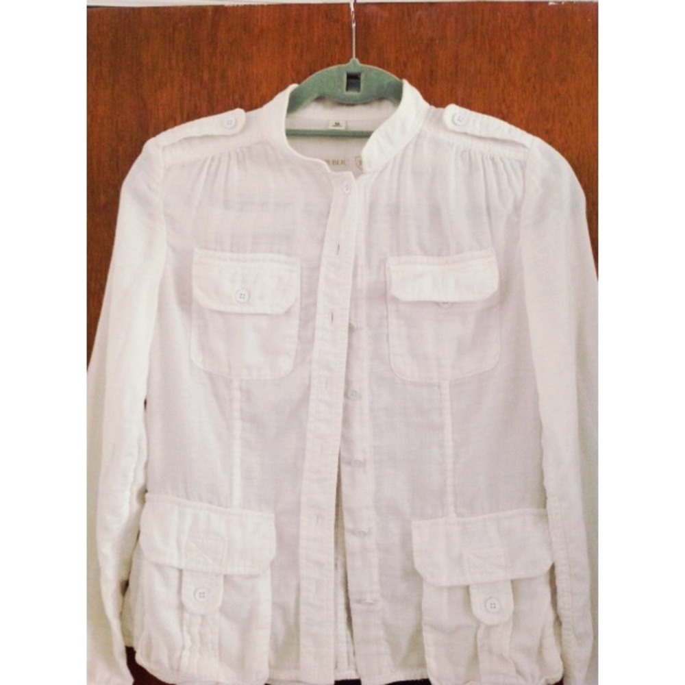Banana Republic White Safari Button Down Shirt
