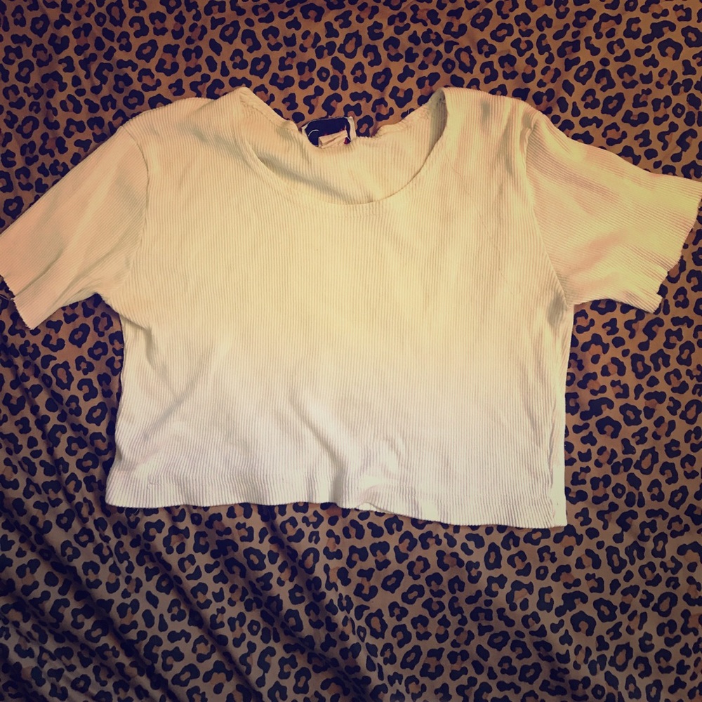 Tee shirt crop top