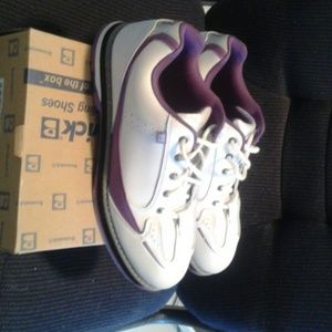 Brunswick bowling shoes