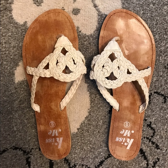 Kiss me sandals - Picture 2 of 2