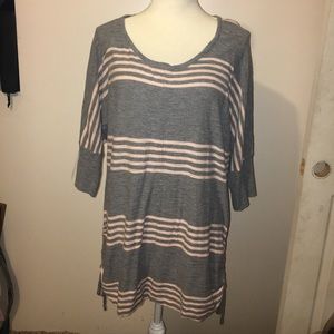 Torrid size 2. Knit top grey and pink stripes