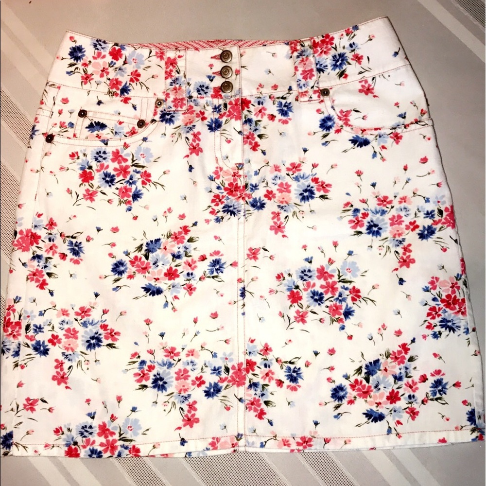 Very cute Ann Taylor Loft skirt