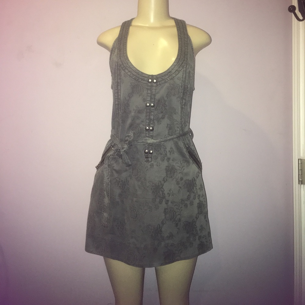 Gray Floral Print Casual Dress w/ pockets and belt