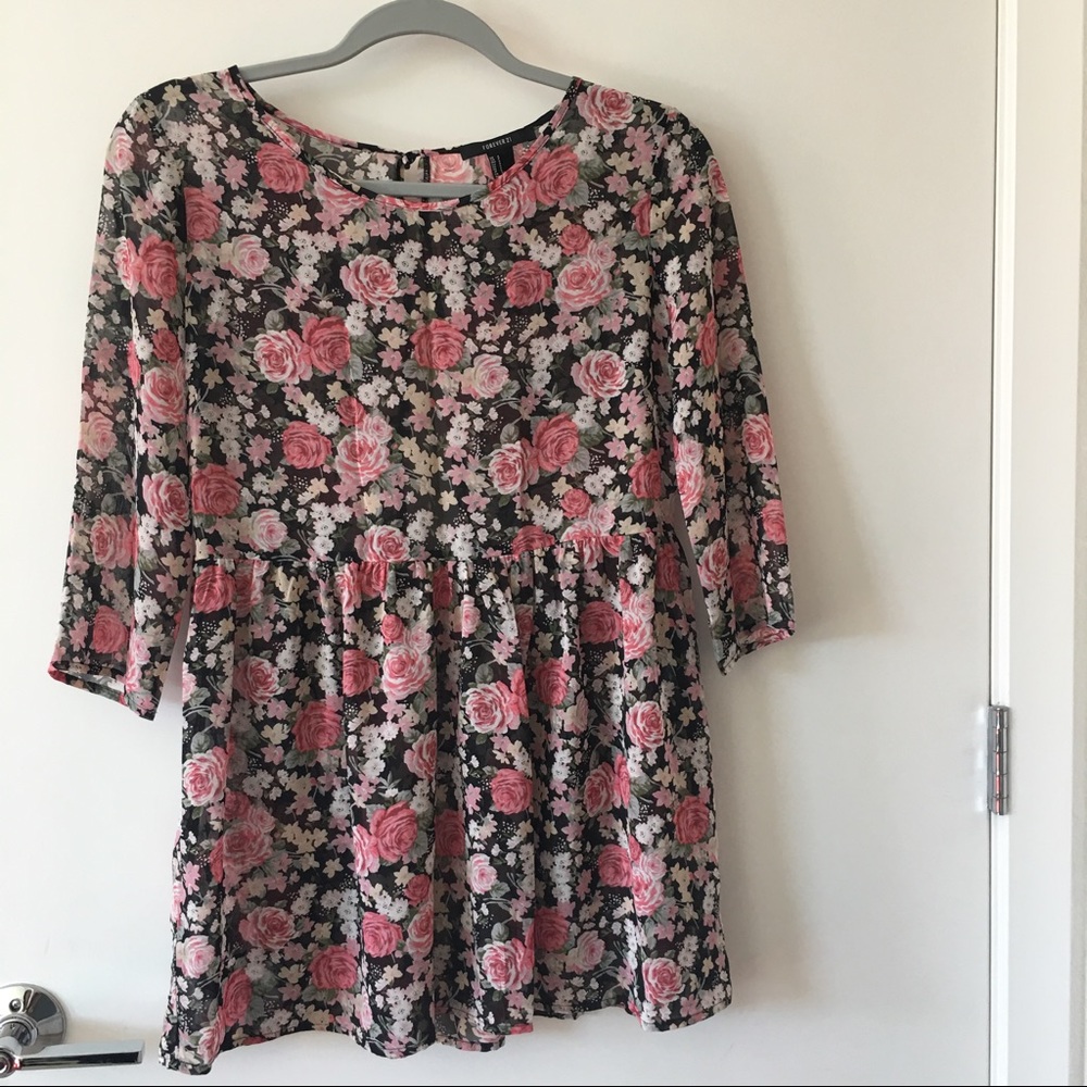 FOREVER 21 FLOWER TOPS SMALL