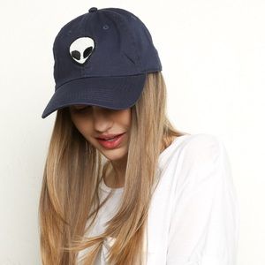 Brandy Melville hat