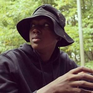 Meet your Posher, Deontae