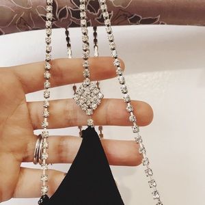 1920s style crystal strap flapper dress