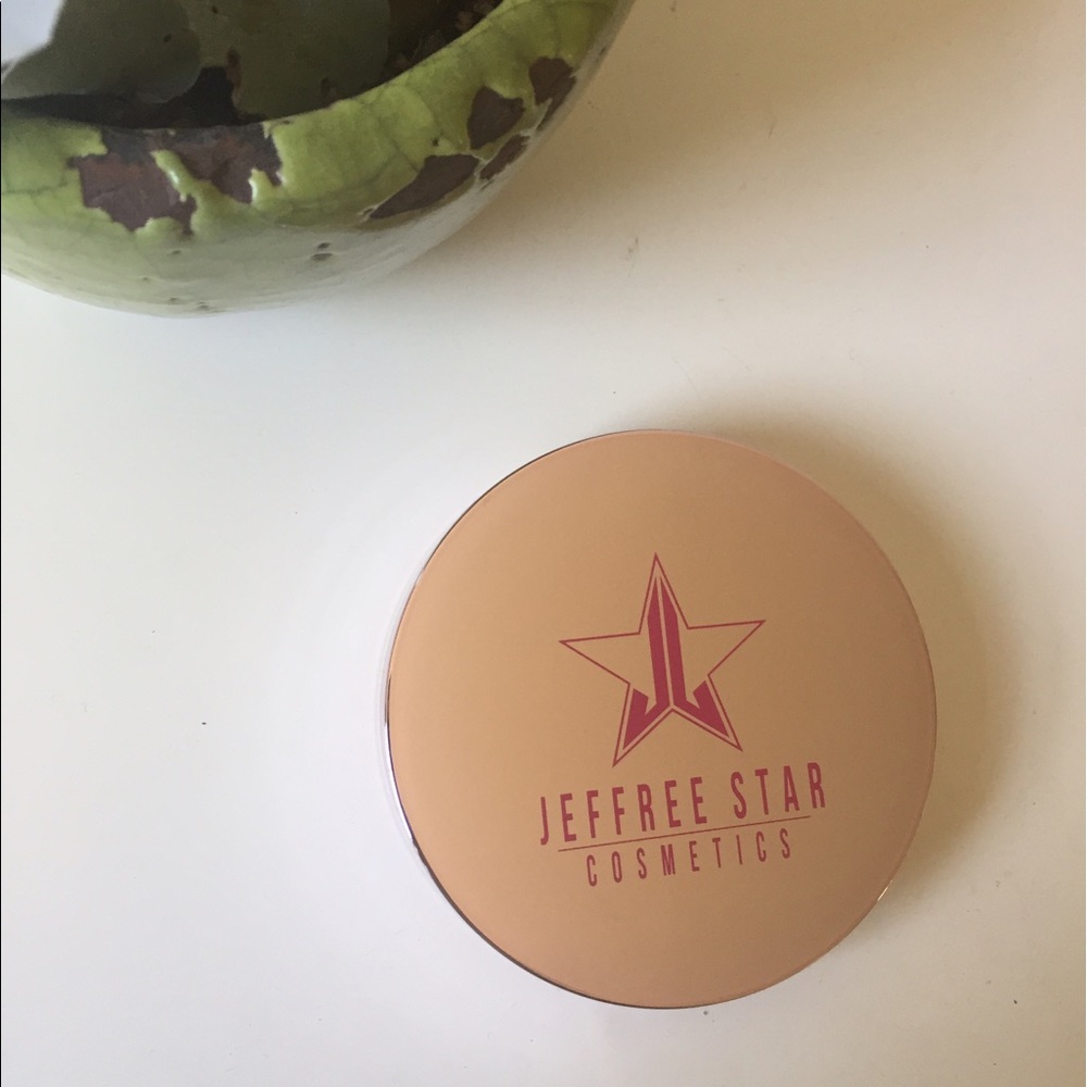 Jeffree Star Summer Snowcone highlighter
