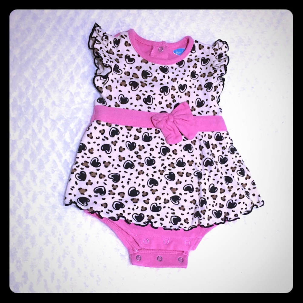 ✨3x$20✨Cutie animal print onesie 3-6 month