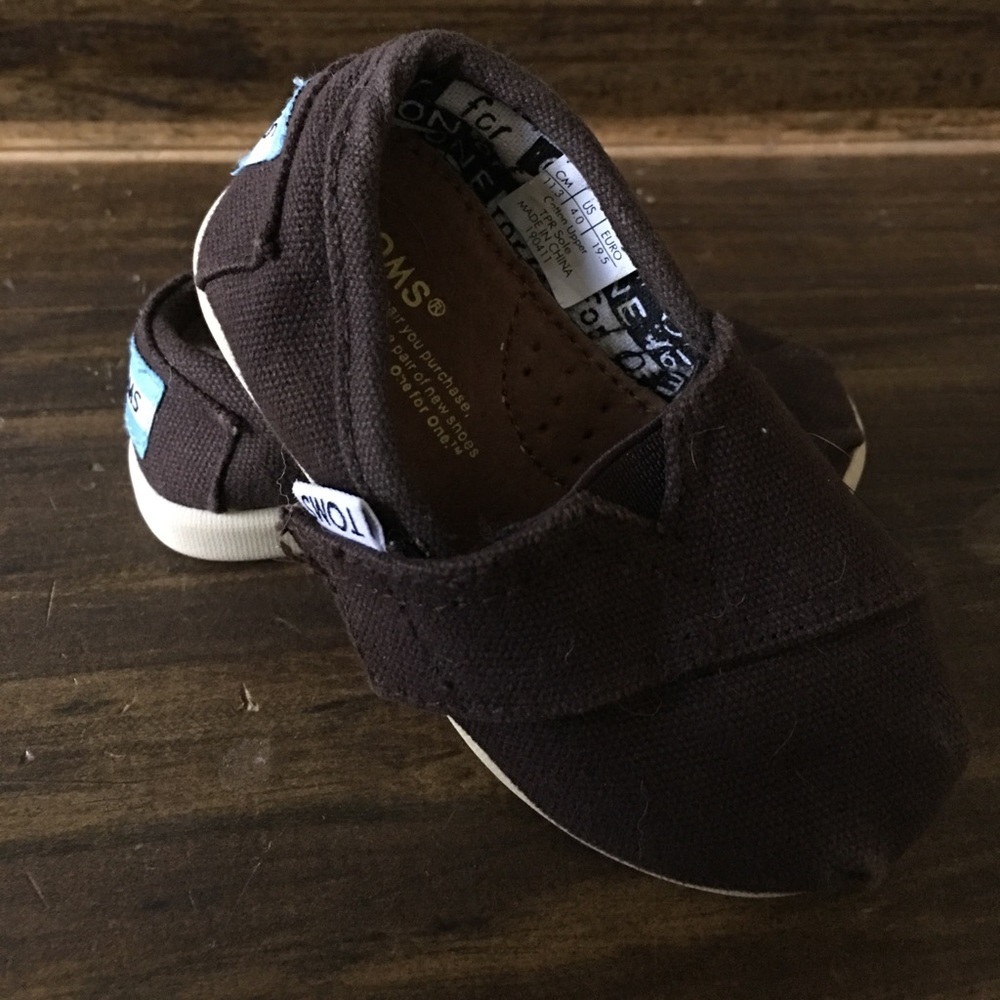 Toddler Toms 4T T4