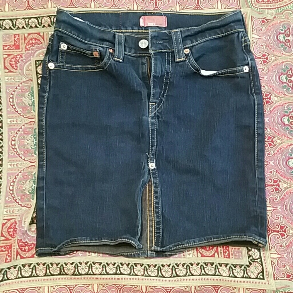 LEVIS DENIM SKIRT