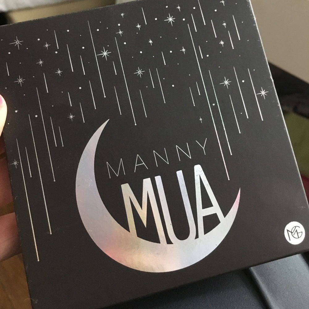 Mannie Mua from makeup geek