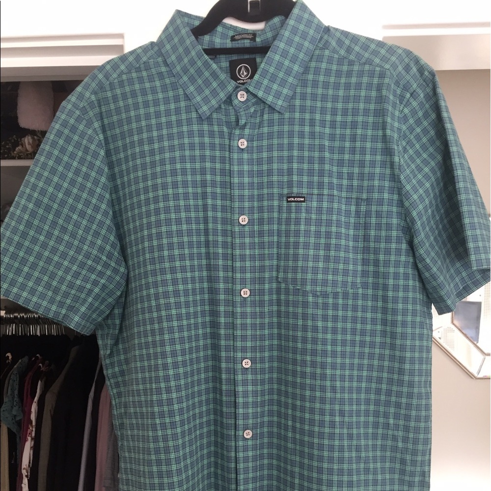 Volcom Checkered Short Sleeve Casual Button Down