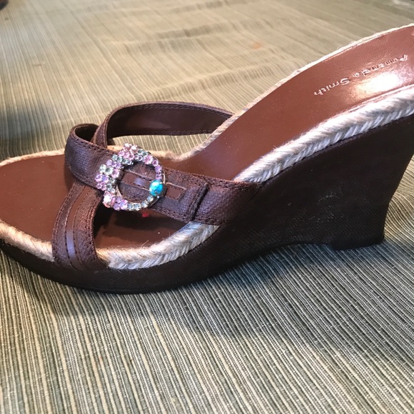 4 inch leather upper wedge sandal with gemstones - Picture 3 of 3